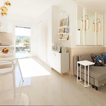 Trastella, Trastevere Di Charme, Balcone & Hammam Apartament *